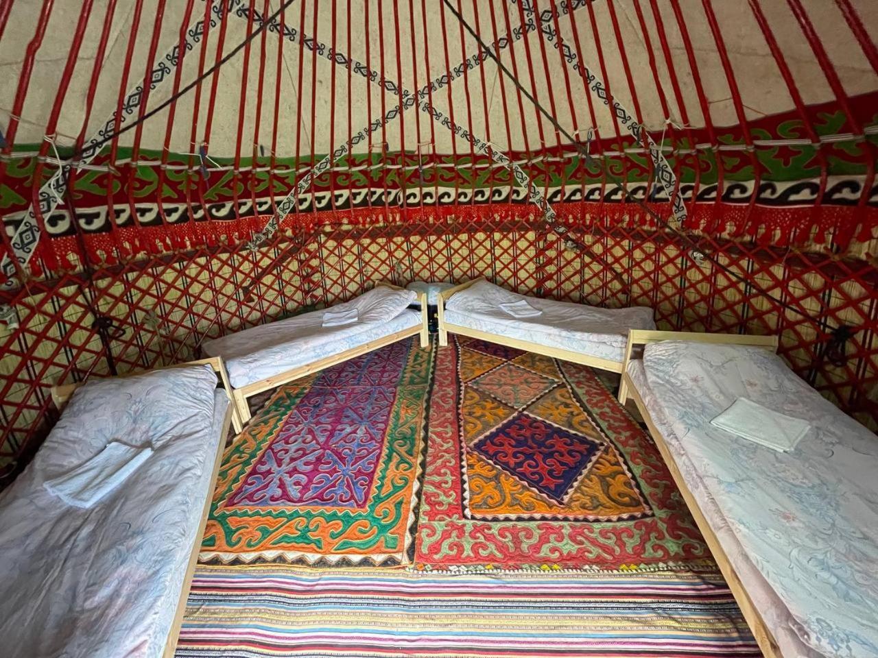 Jaichy Yurt Camp Hotel Kek-Say Ngoại thất bức ảnh